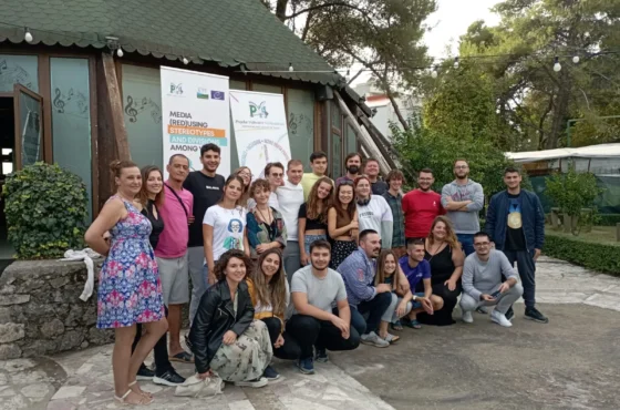 Media outlets play a role in shap